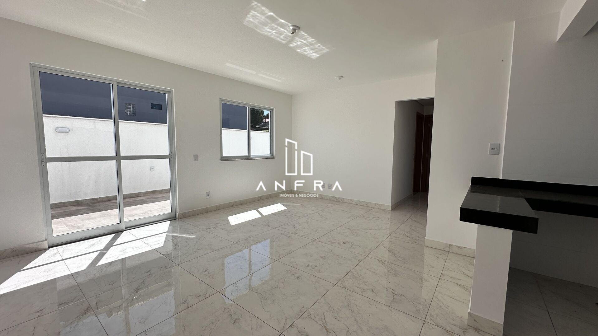 Apartamento privativo 3Qts e 2 vagas no bairro Araguaia (Barreiro) - Fino acabamento