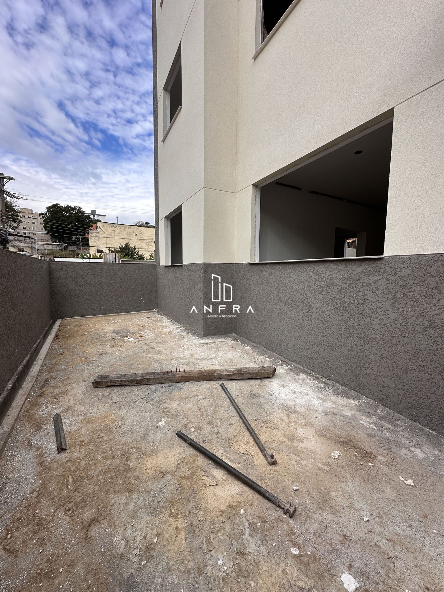 Apartamento privativo na Região do Barreiro em fase de acabamento - 2 Qts e 1 vaga