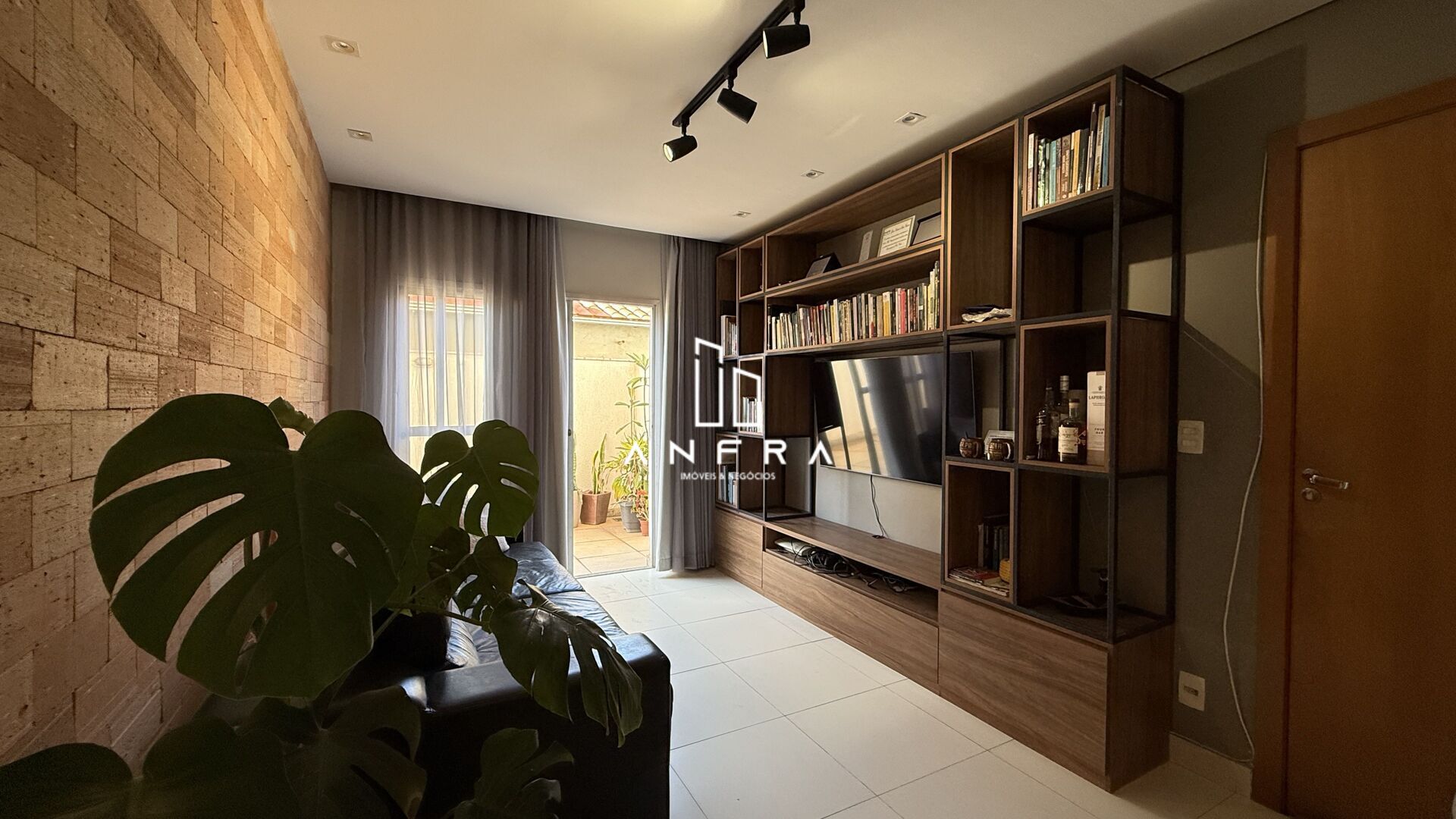 Apartamento privativo no Diamante de PORTEIRA FECHADA